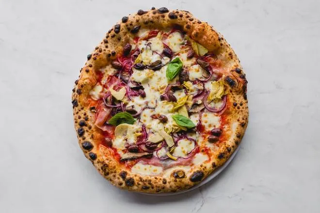 Pizza Capriciosa Deluxe