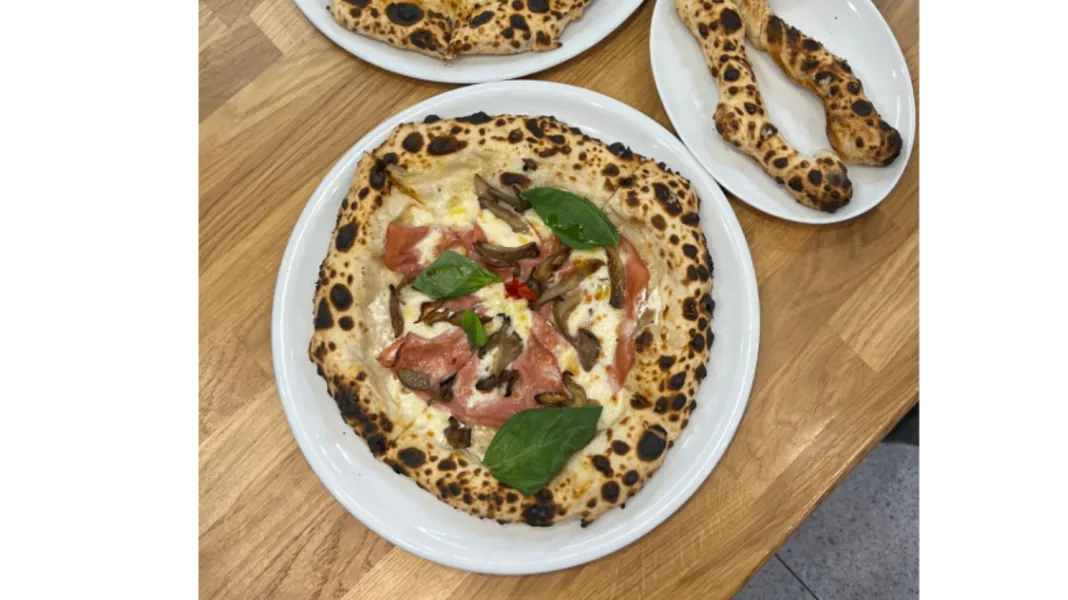 PIZZA MIĘSNA 24cm - MNIEJSZA NIŻ STANDARDOWA