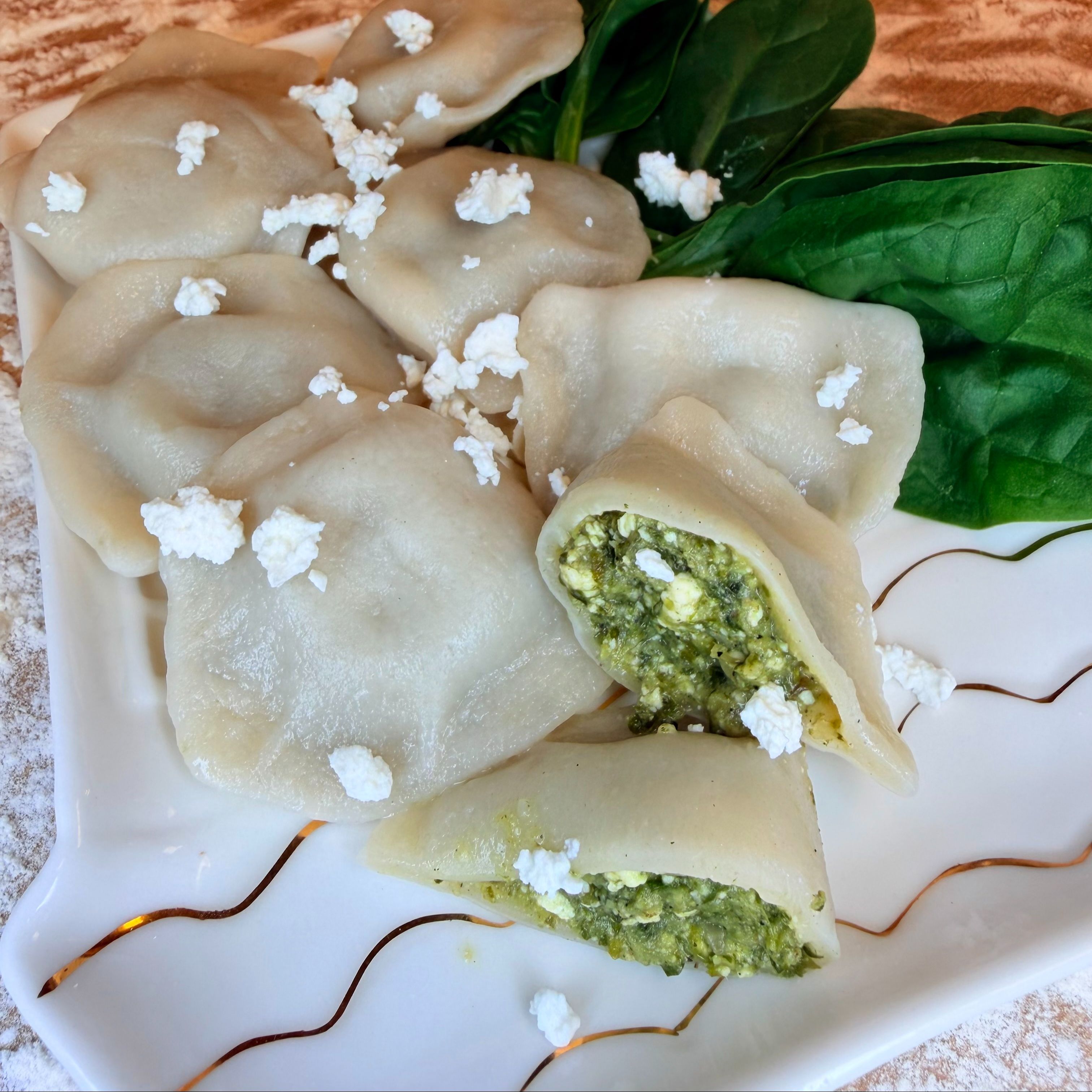 Pierogi ze szpinakiem 10 sztuk