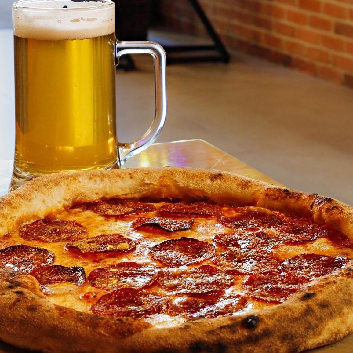 Pizza Pepperoni - 3 w cenie 2 = 98 zł