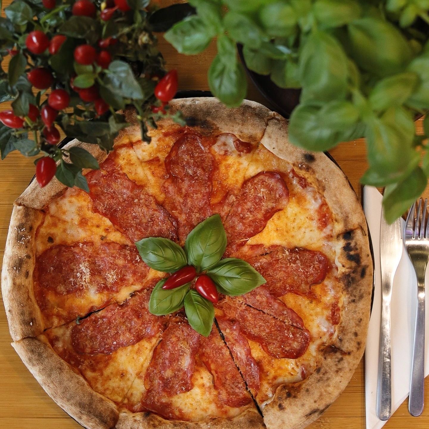 2 Pizze Spianaty - druga za pół ceny = 75 zł - 15 zł rabatu od dostawcy