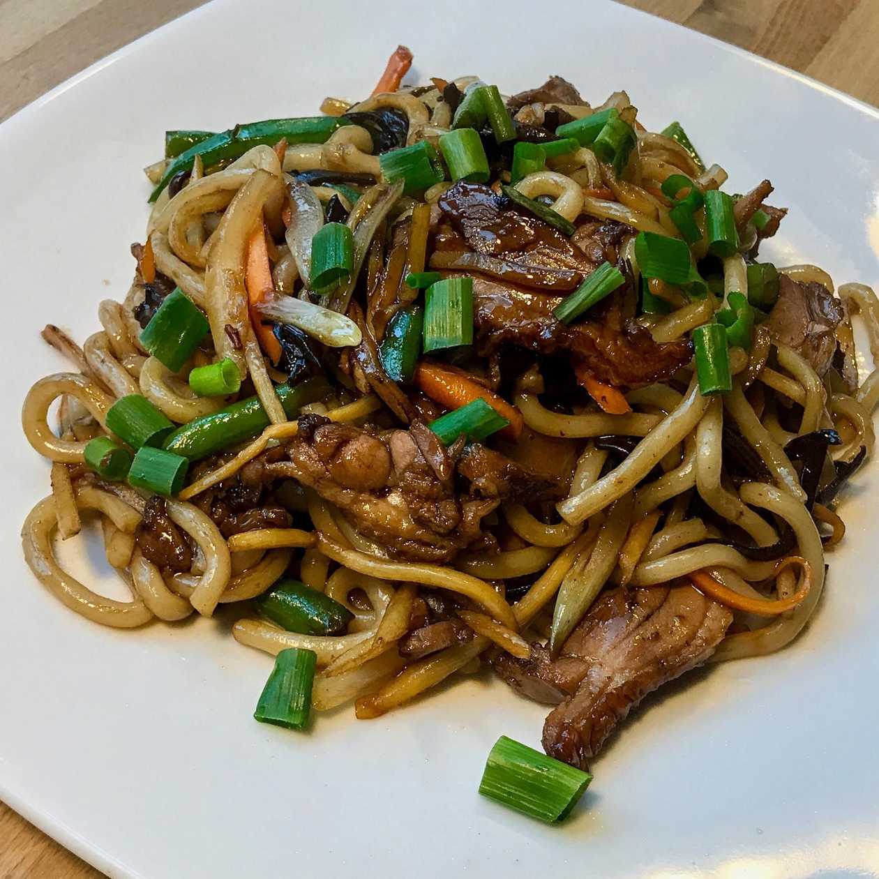Udon noodles (from wheat flour) with teriyaki and tofu / chicken / beef / shrimp / duck