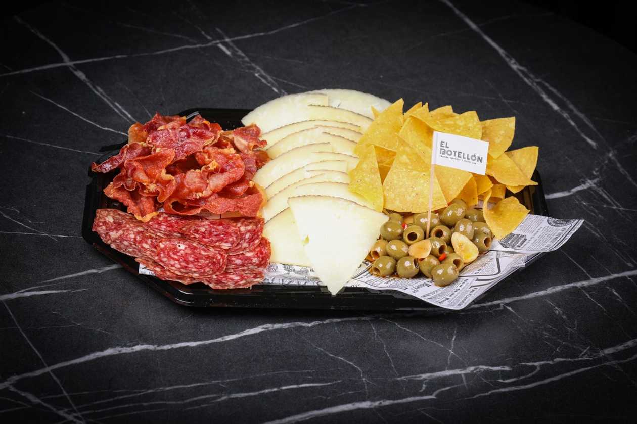 TAPAS BOX VINO