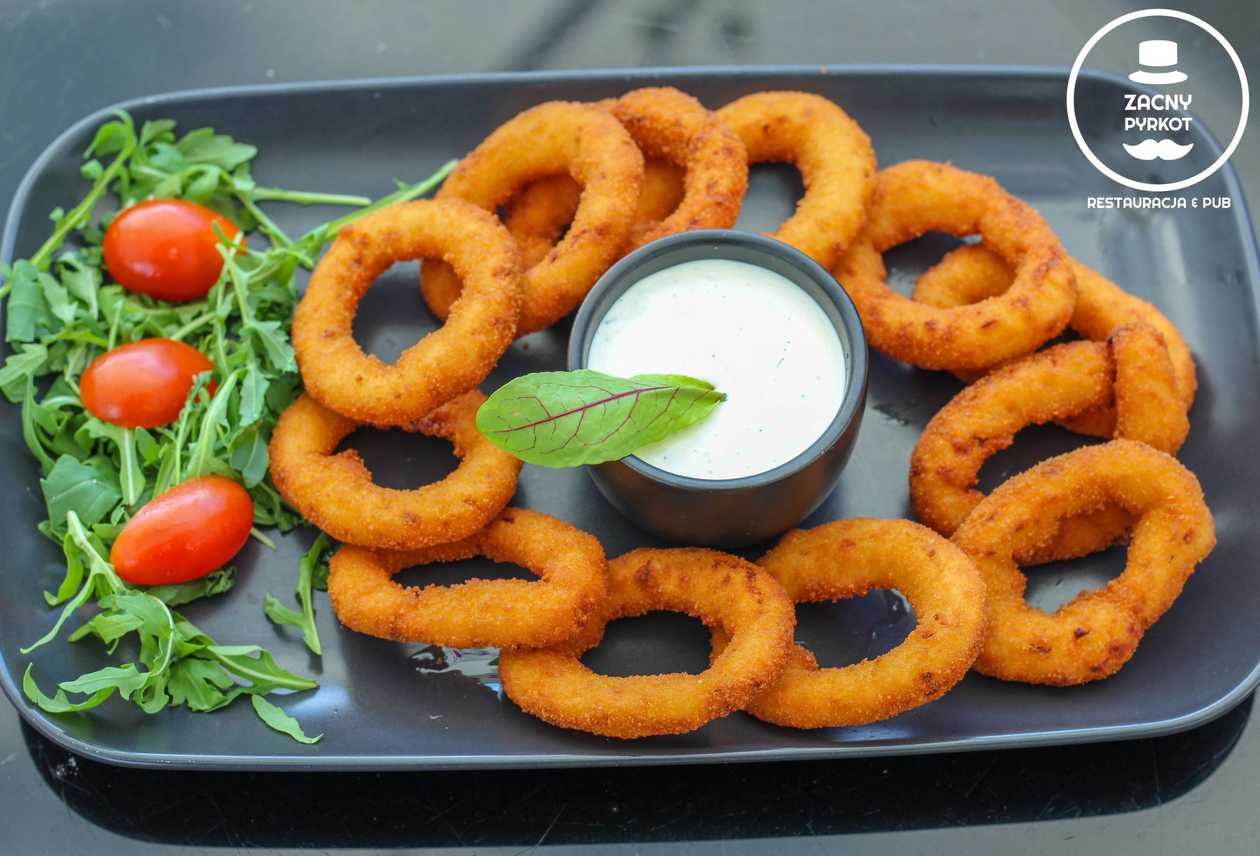Onion Rings with Garlic Sauce