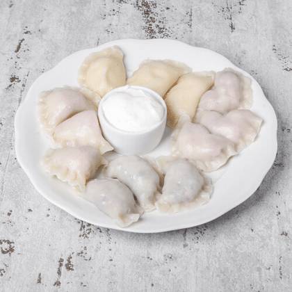 Pierogi with cherries (8 pcs.)