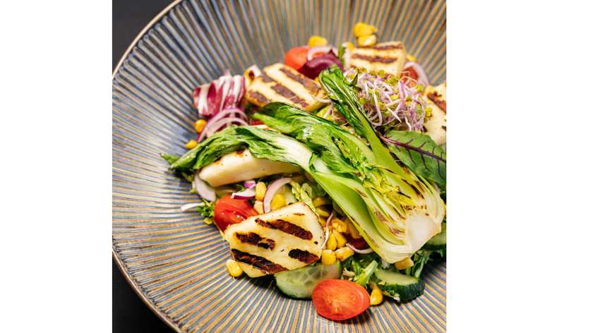 Farmhouse Salad with Halloumi