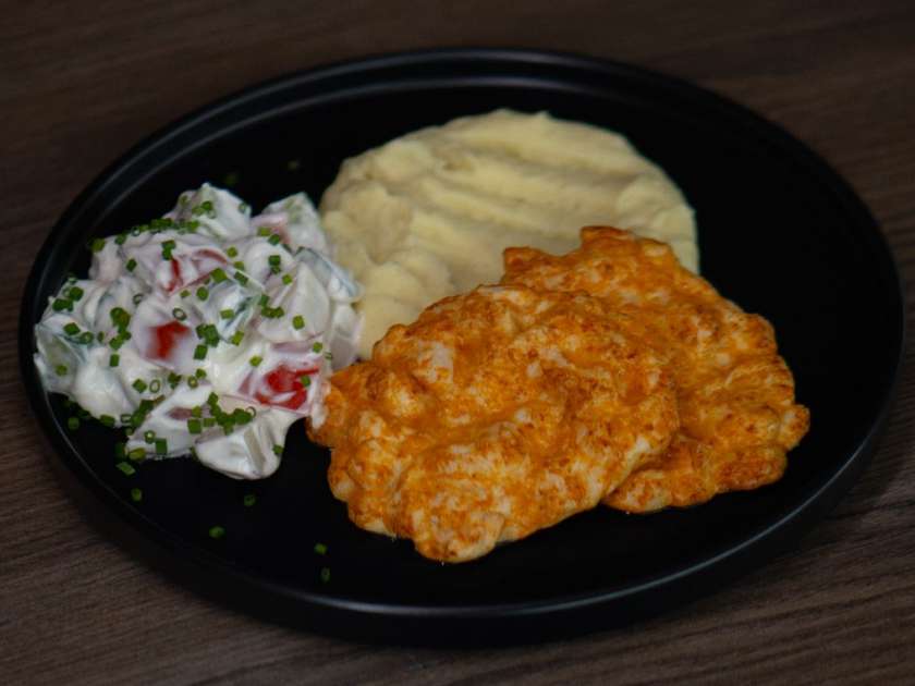Cutlets with Mashed Potatoes