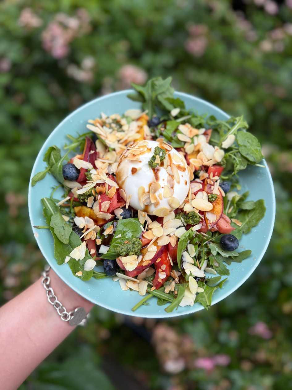 BURRATA & TOMATOES SALAD (V) (GF)