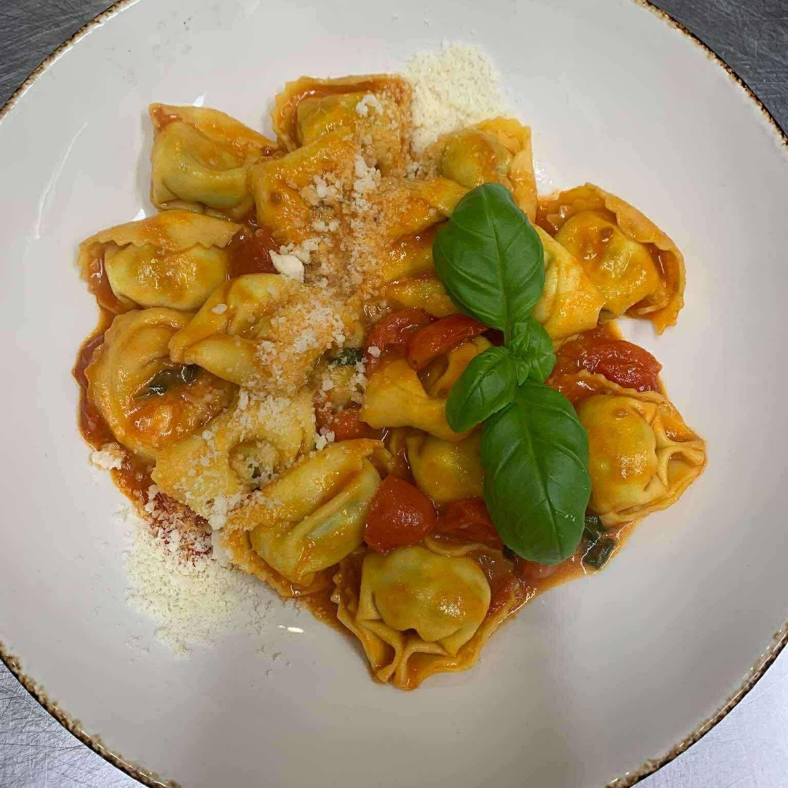 TORTELLONE ALLA RICOTTA SPINACI E MASCARPONE