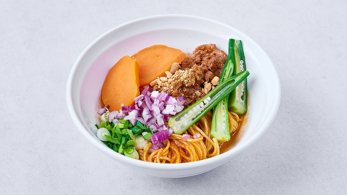 African ramen mazesoba bez bulionu