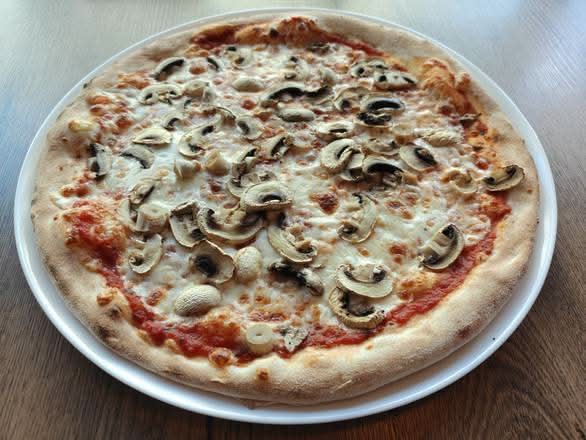 Pizza Funghi