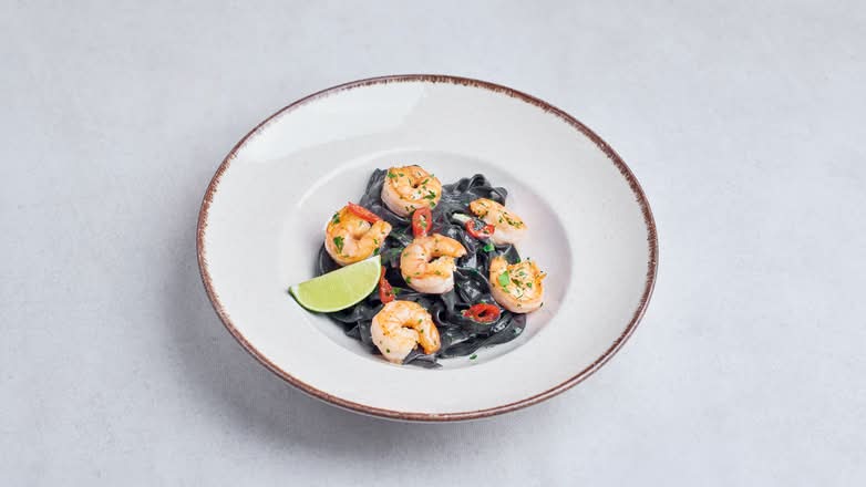 Tagliatelle nero z krewetkami