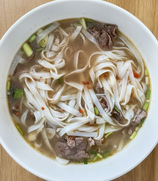 Pho z Wołowiną Smażoną