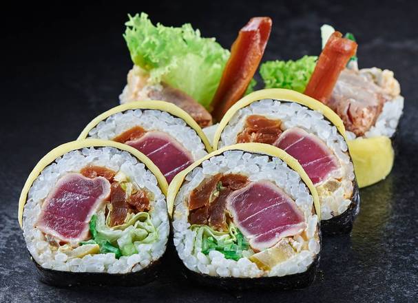 Maguro Spicy Roll (6 sztuk)