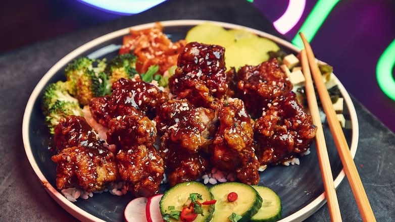General TSO Bites Bites Bibimbap