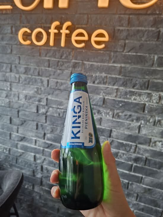 Woda Kinga Niegazowana (0.33 l)