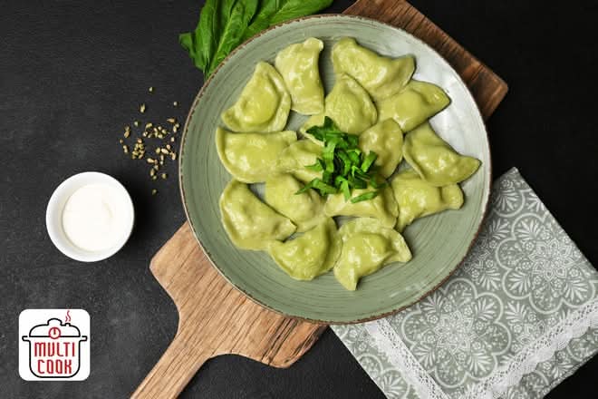 Pierogi Ze Szpinakiem i Serem