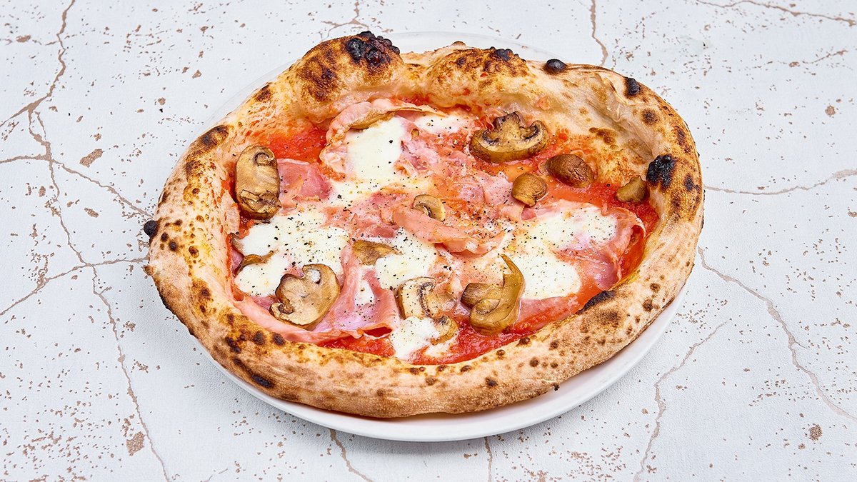 Prosciutto e funghi