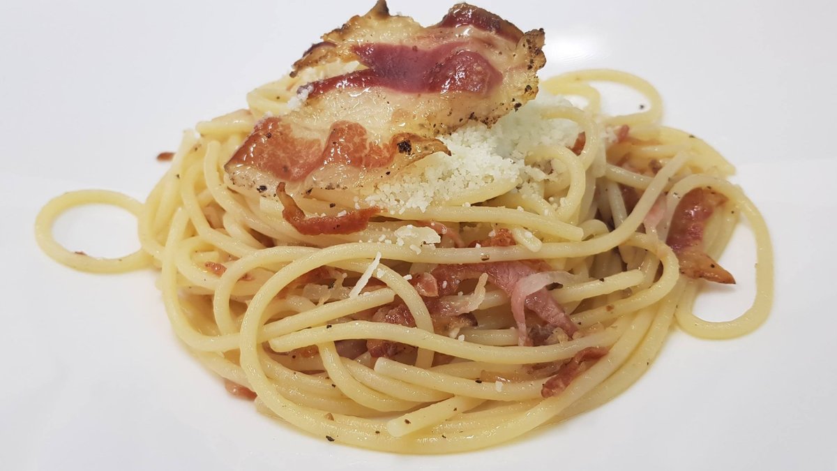 La vera Carbonara ( pecorino DOP e guanciale croccante )