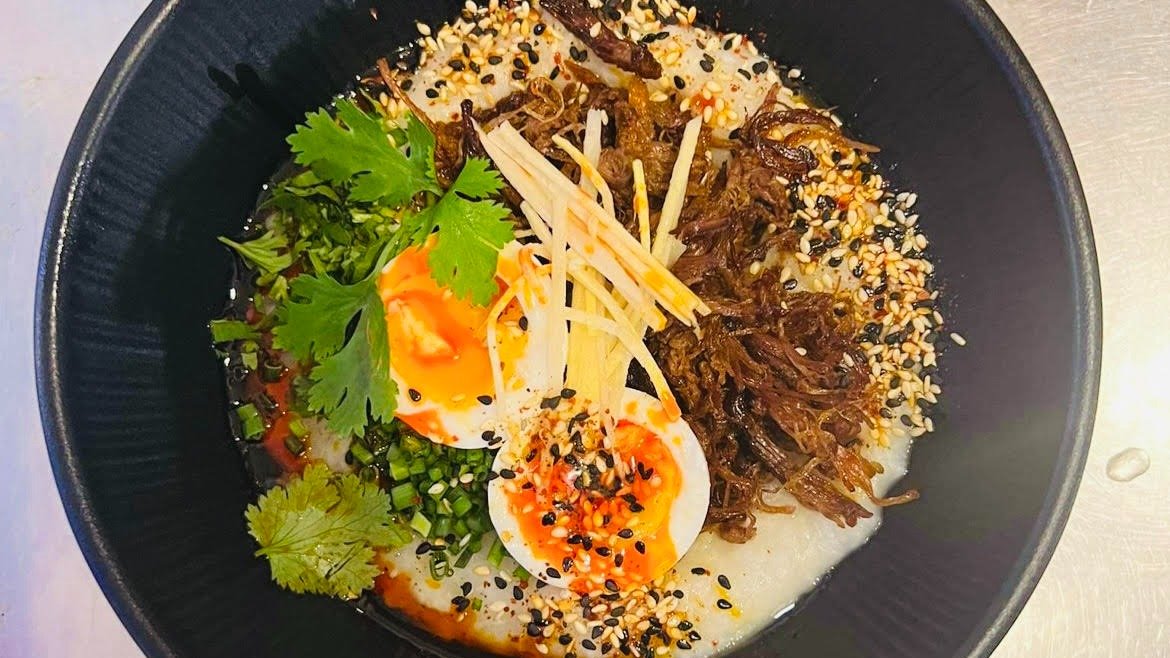 Congee z wołowiną