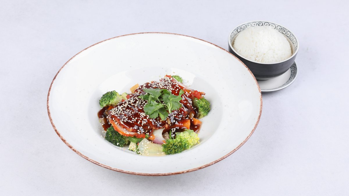 Kaczka chrupiąca z sosem teriyaki